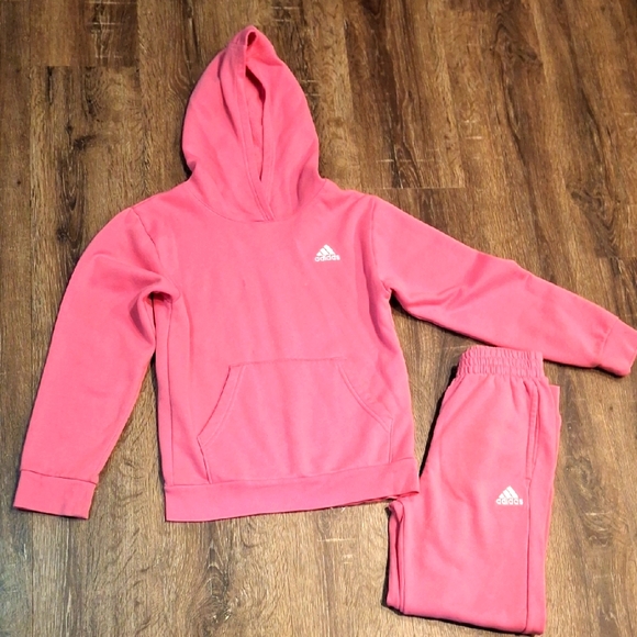 adidas Other - Girls Adidas Vibrant Pink Tracksuit MED. D